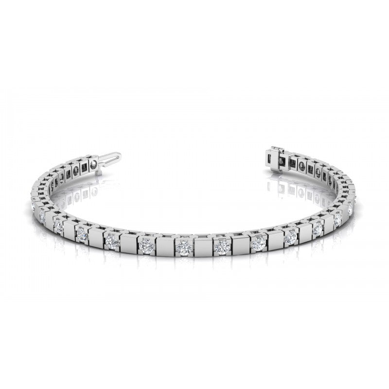 Round Cut Diamonds Tennis Bracelet in 14KT White Gold