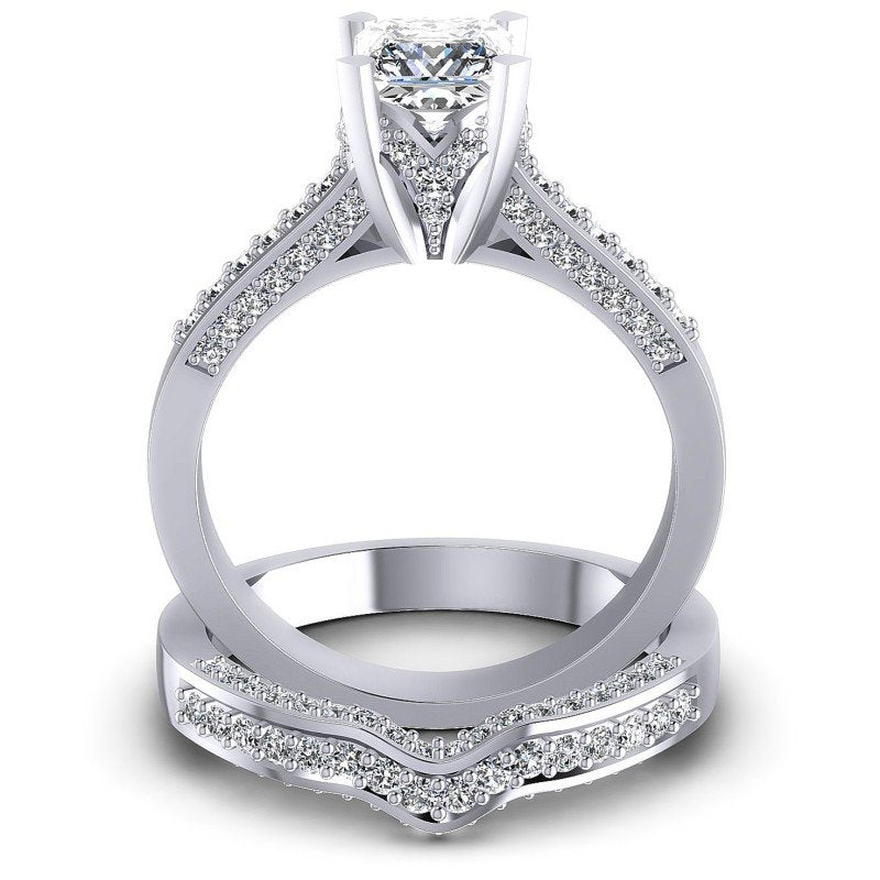 Round And Princess Cut Diamonds Bridal Set in 14KT Yellow Gold