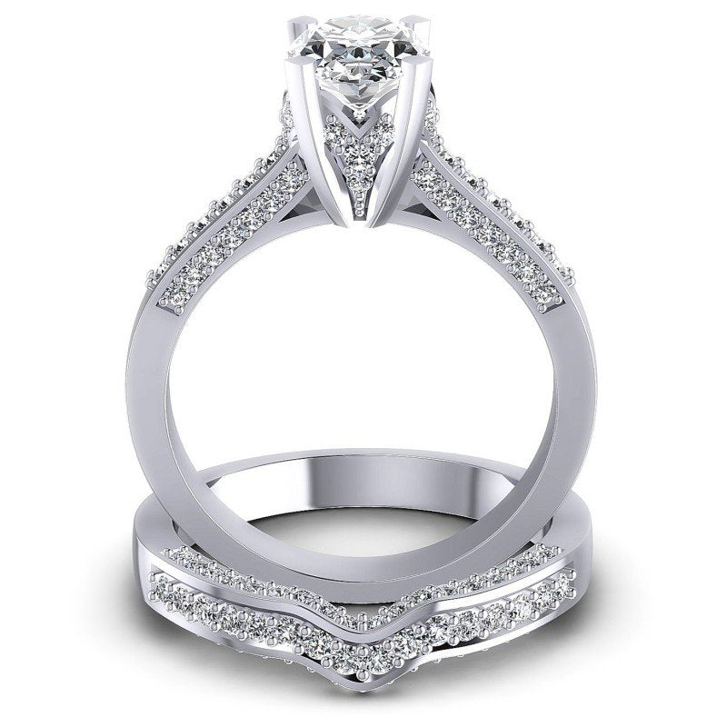 Round And Oval Cut Diamonds Bridal Set in 14KT Yellow Gold