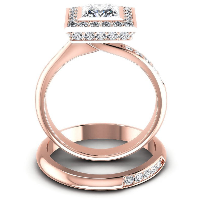 Round And Princess Cut Diamonds Bridal Set in 18KT Yellow Gold