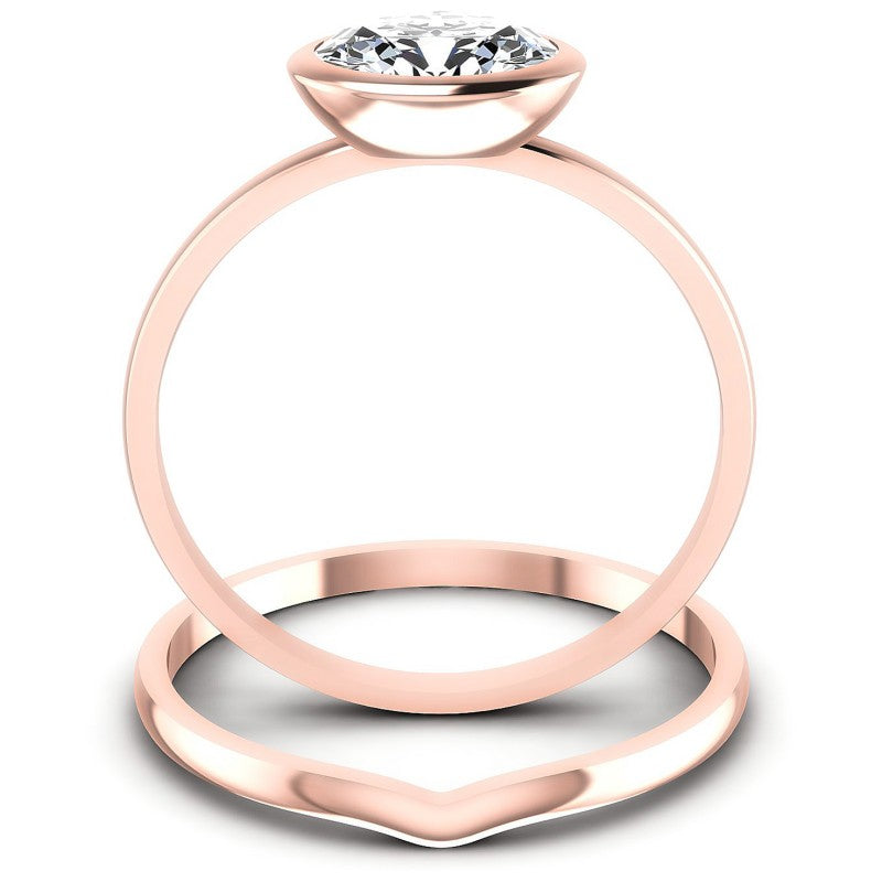 Oval Cut Diamonds Bridal Set in 18KT Yellow Gold