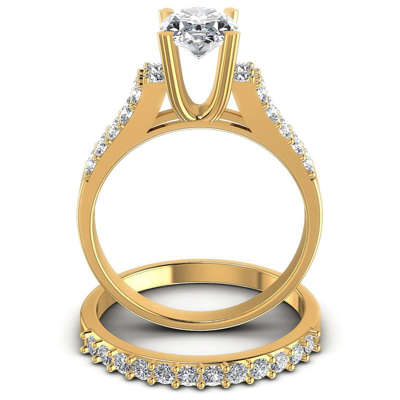 Round And Oval Cut Diamonds Bridal Set in 14KT Yellow Gold