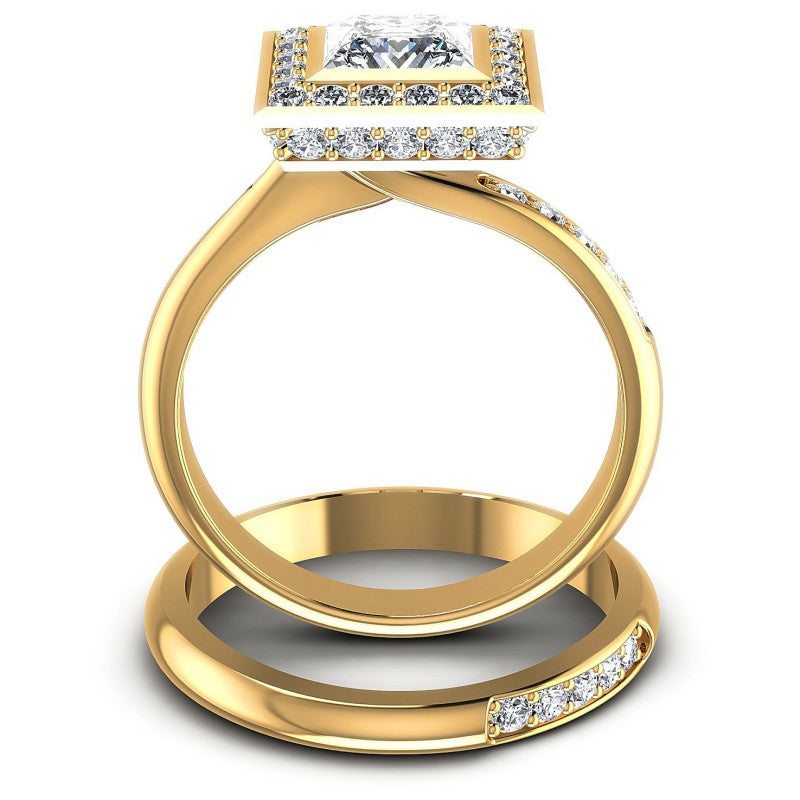Round And Princess Cut Diamonds Bridal Set in 14KT Yellow Gold