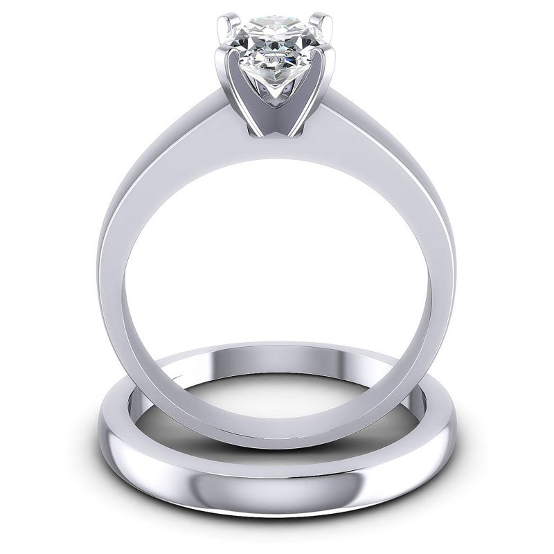 Oval Cut Diamonds Bridal Set in 14KT Yellow Gold