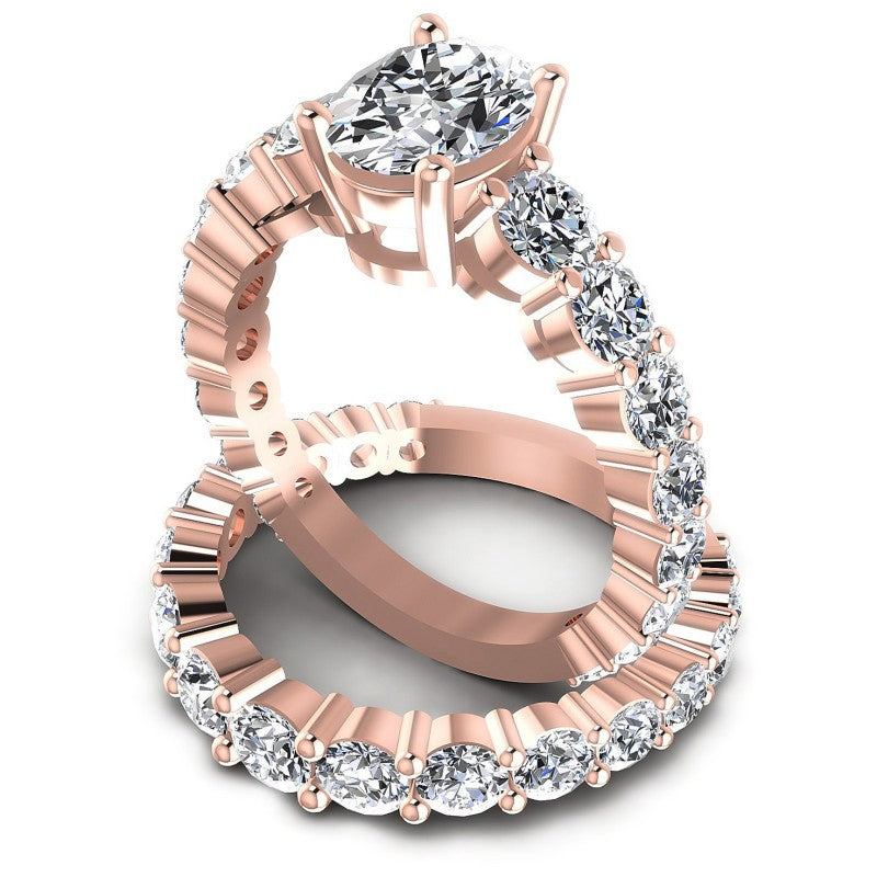 Round And Oval Cut Diamonds Bridal Set in 18KT Rose Gold