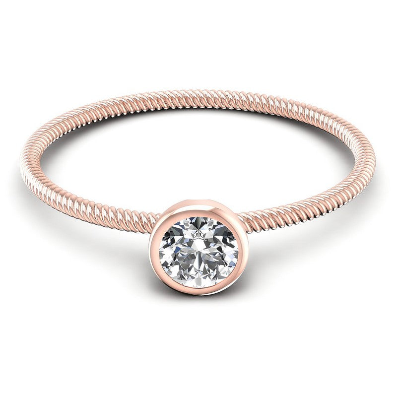 Round Cut Diamonds Solitaire Ring in 18KT Yellow Gold