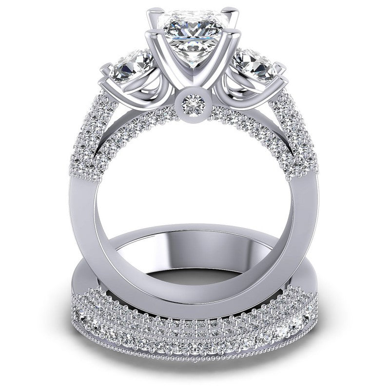 Round And Princess Cut Diamonds Bridal Set in 14KT Yellow Gold