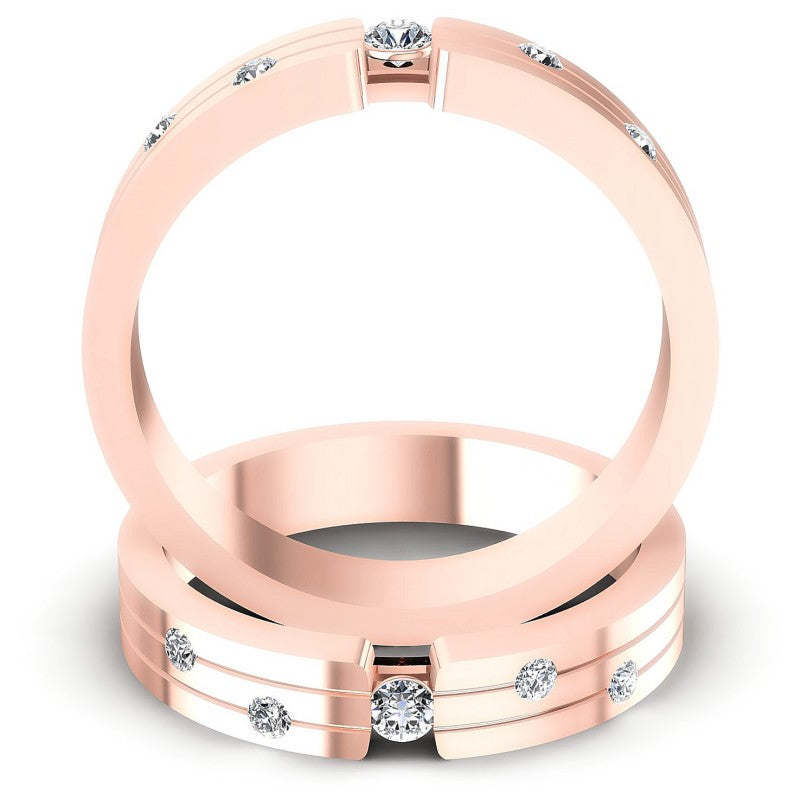 Round Cut Diamonds Wedding Sets in 18KT Yellow Gold
