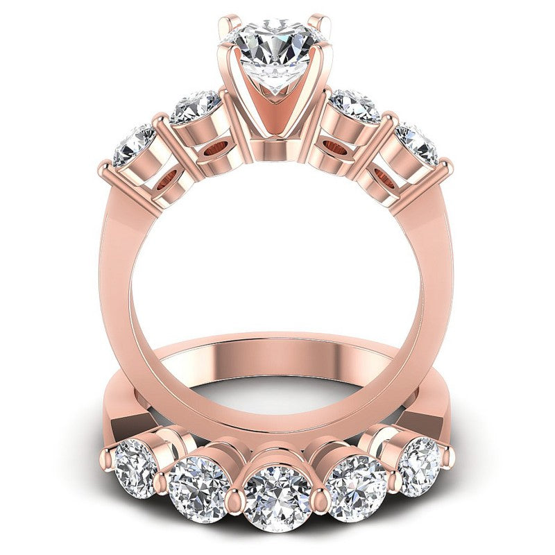 Round Cut Diamonds Bridal Set in 18KT Yellow Gold