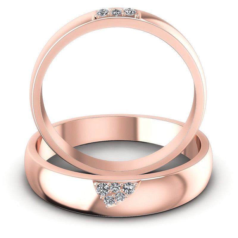 Round Cut Diamonds Wedding Sets in 18KT Yellow Gold