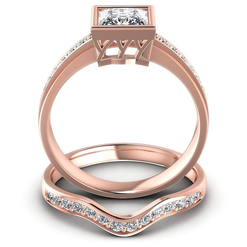 Round And Princess Cut Diamonds Bridal Set in 18KT Yellow Gold
