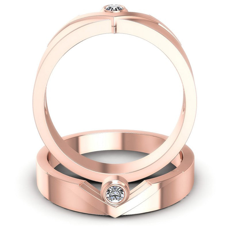 Round Cut Diamonds Wedding Sets in 18KT Yellow Gold