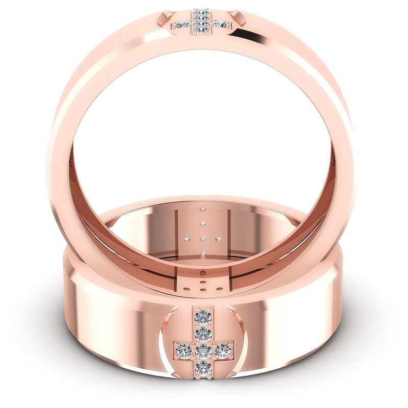 Round Cut Diamonds Wedding Sets in 18KT Yellow Gold