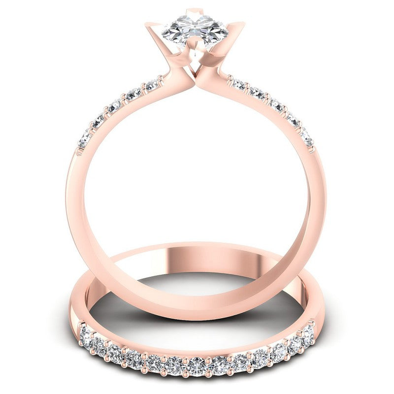Round And Oval Cut Diamonds Bridal Set in 18KT Yellow Gold