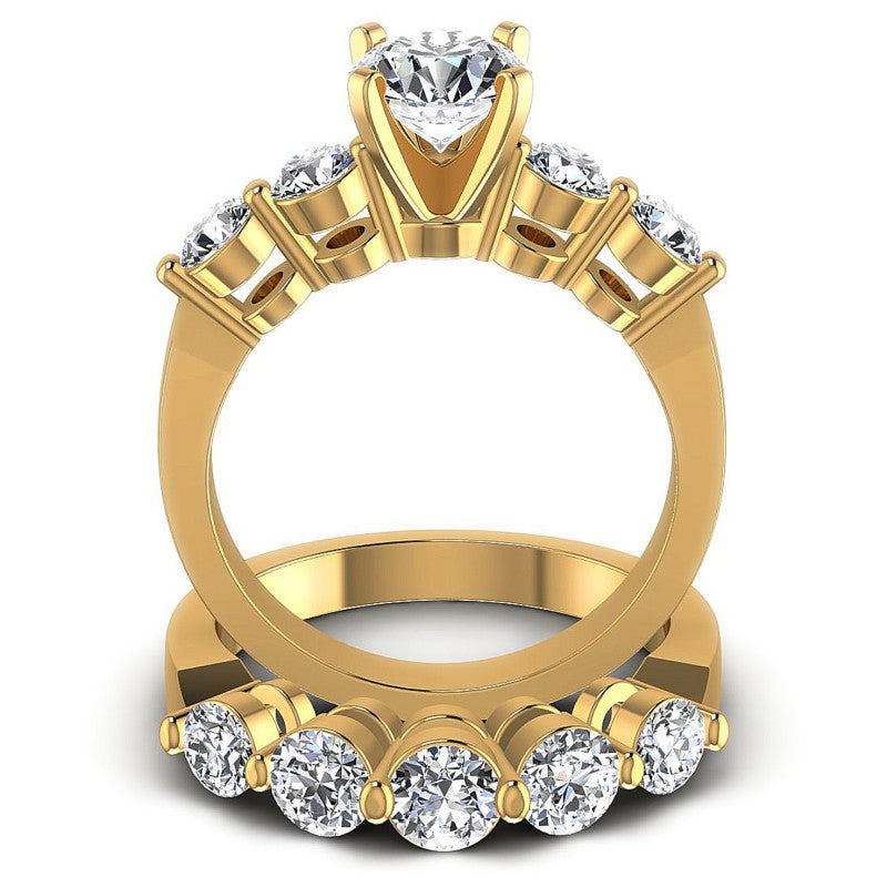 Round Cut Diamonds Bridal Set in 14KT Yellow Gold