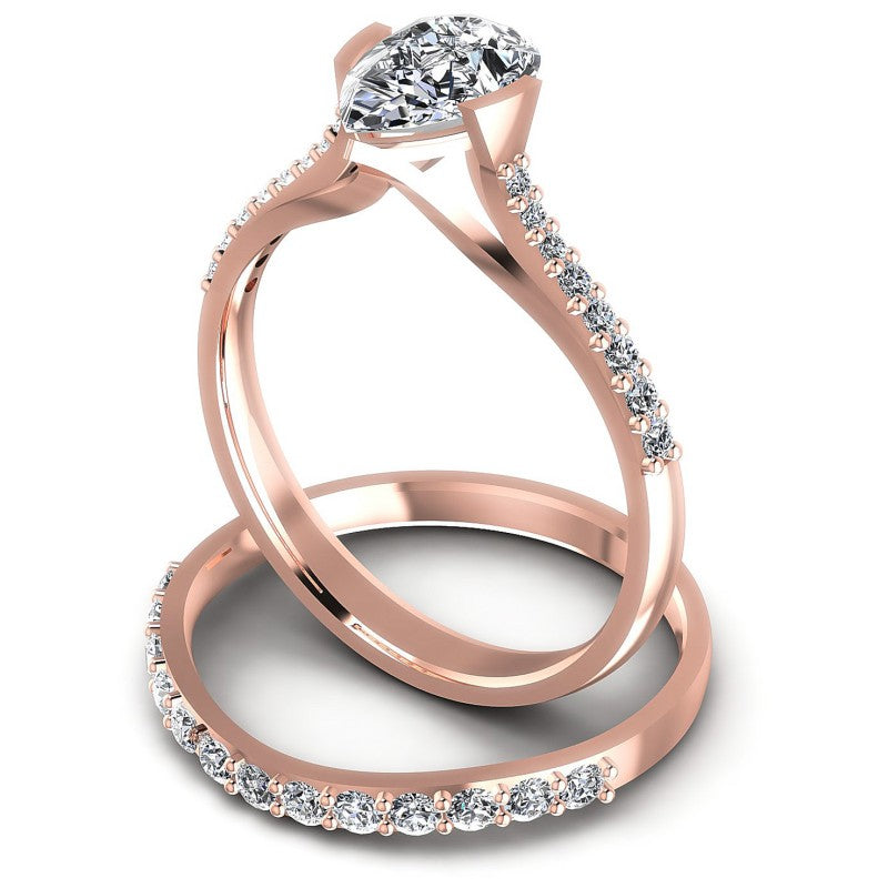 Round And Pear Cut Diamonds Bridal Set in 18KT Rose Gold