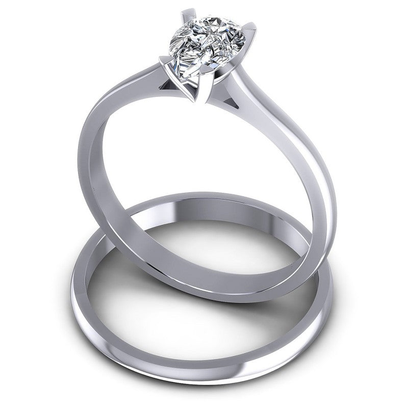 Pear Cut Diamonds Bridal Set in 14KT Rose Gold