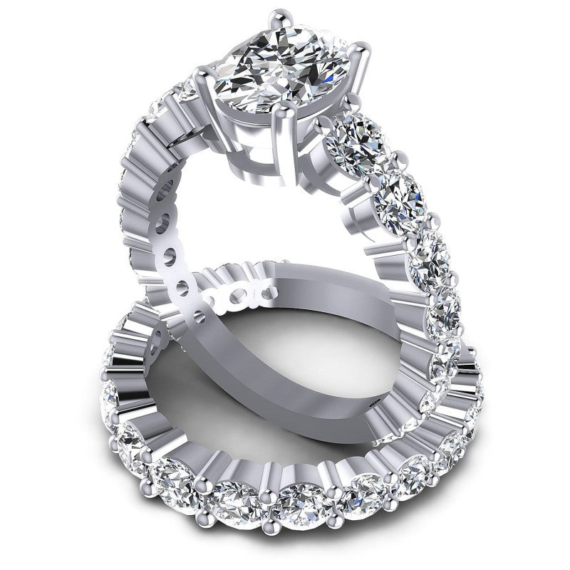 Round And Oval Cut Diamonds Bridal Set in 14KT Rose Gold