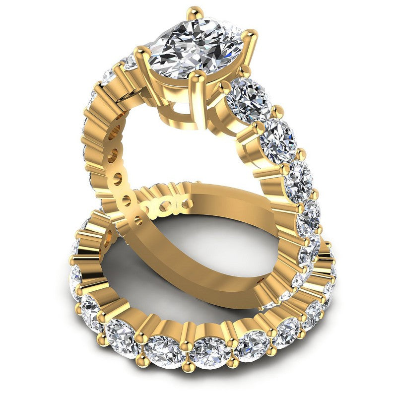 Round And Oval Cut Diamonds Bridal Set in 14KT Rose Gold