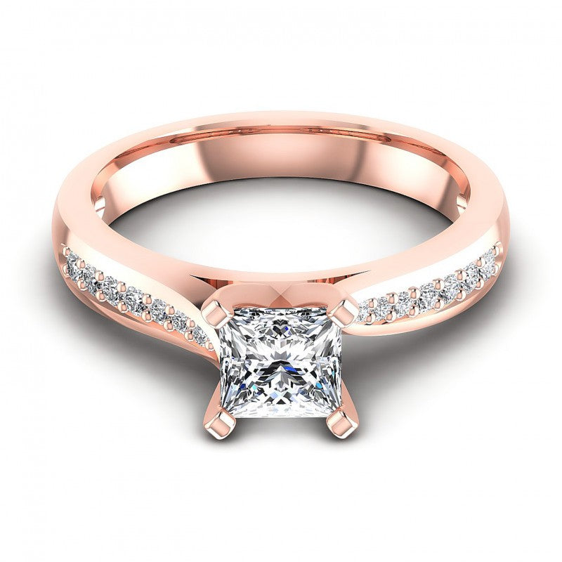 Round Cut Diamonds Engagement Ring in 18KT Yellow Gold