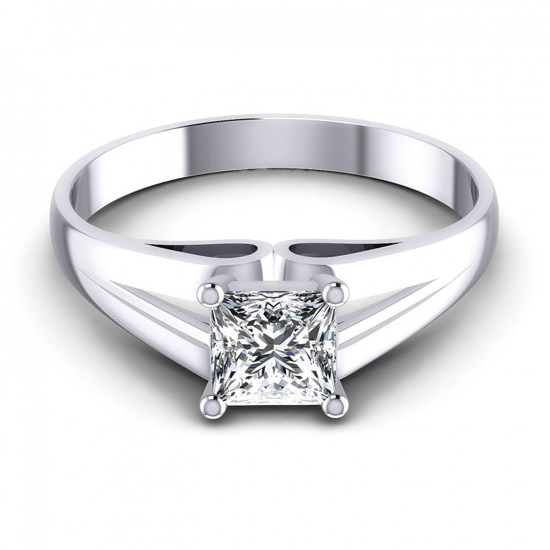 Round Cut Diamonds Solitaire Ring in 14KT Yellow Gold