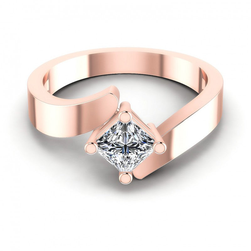 Round Cut Diamonds Solitaire Ring in 18KT Yellow Gold