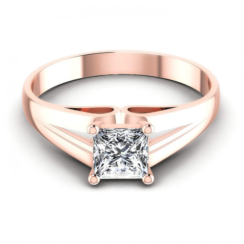 Round Cut Diamonds Solitaire Ring in 18KT Yellow Gold