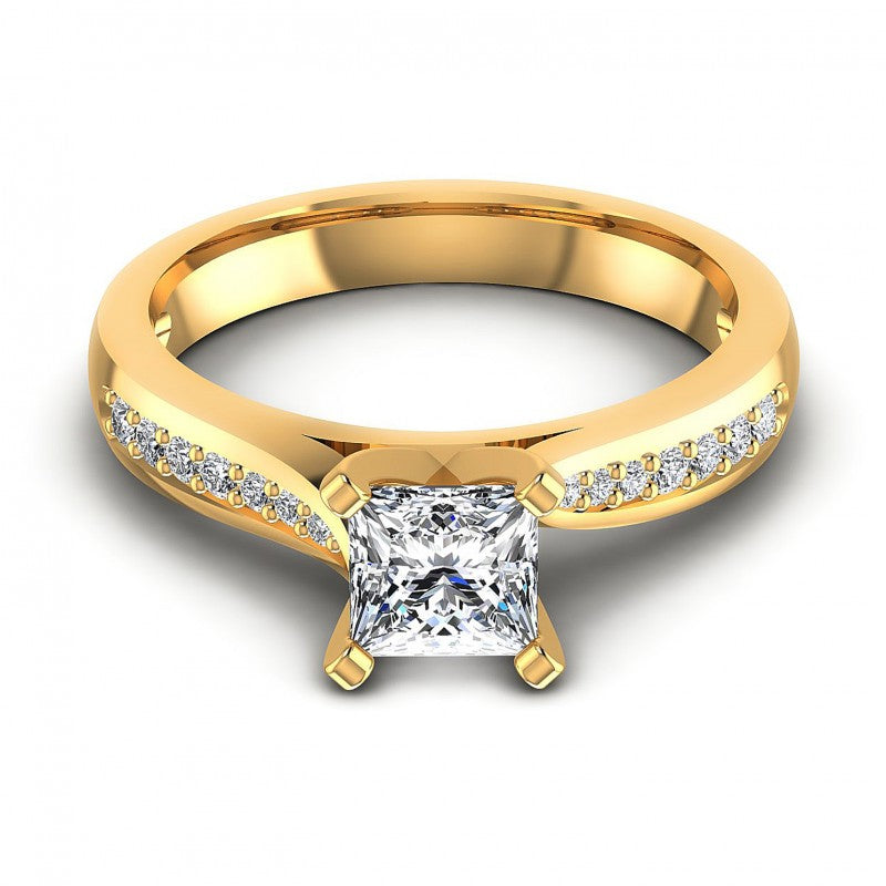 Round Cut Diamonds Engagement Ring in 14KT Yellow Gold
