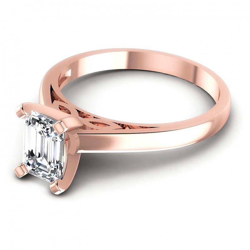 Round Cut Diamonds Solitaire Ring in 18KT Rose Gold